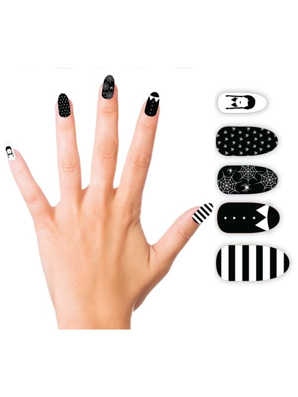 Gothic girl nep nagels halloween